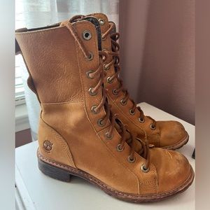Women’s Timberland Boots in size 7.